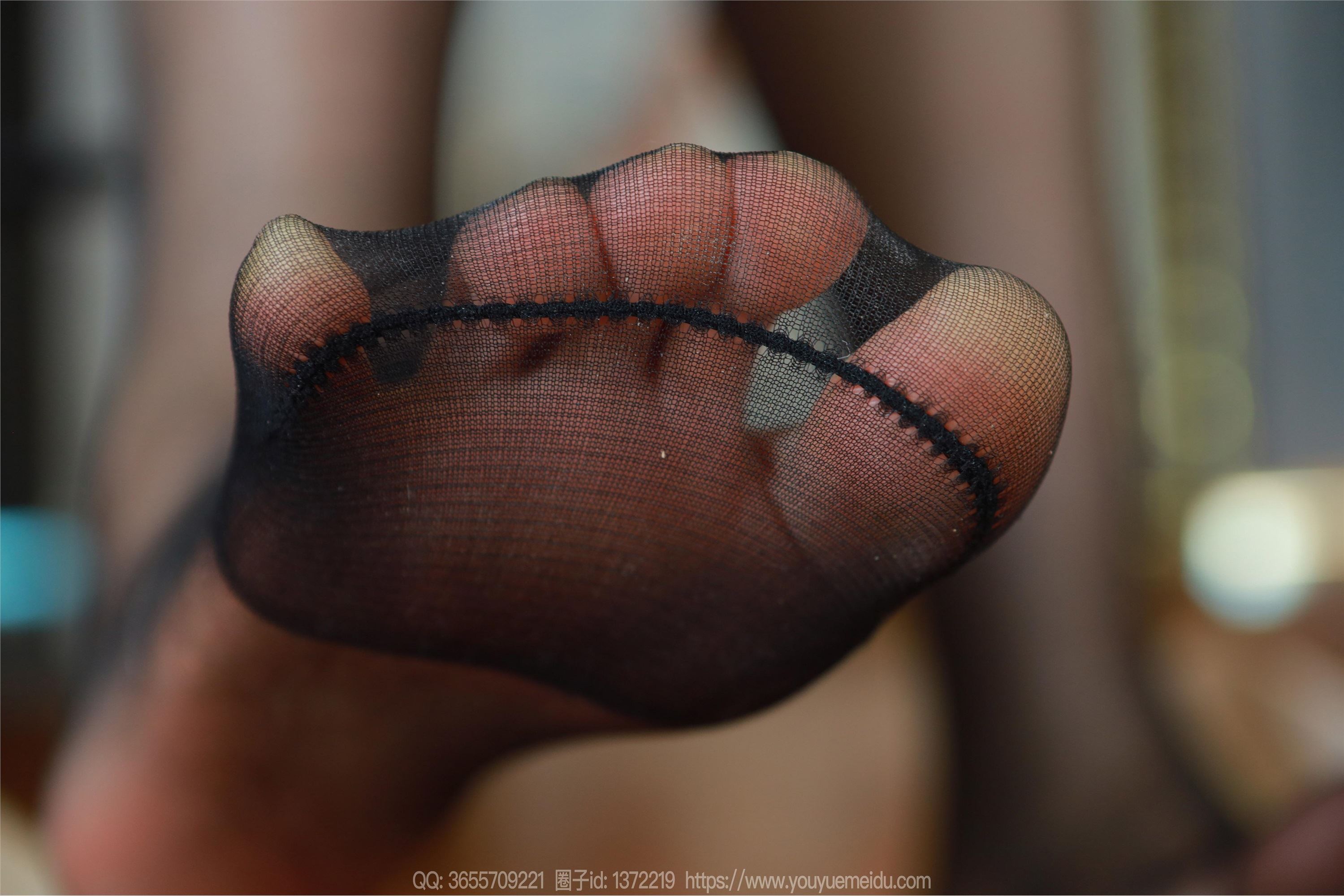 IESS异思趣向  2024.05.01 丝享家 1730 小婕《黑丝短裙（上）》